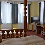 Meyn Hotell 3*